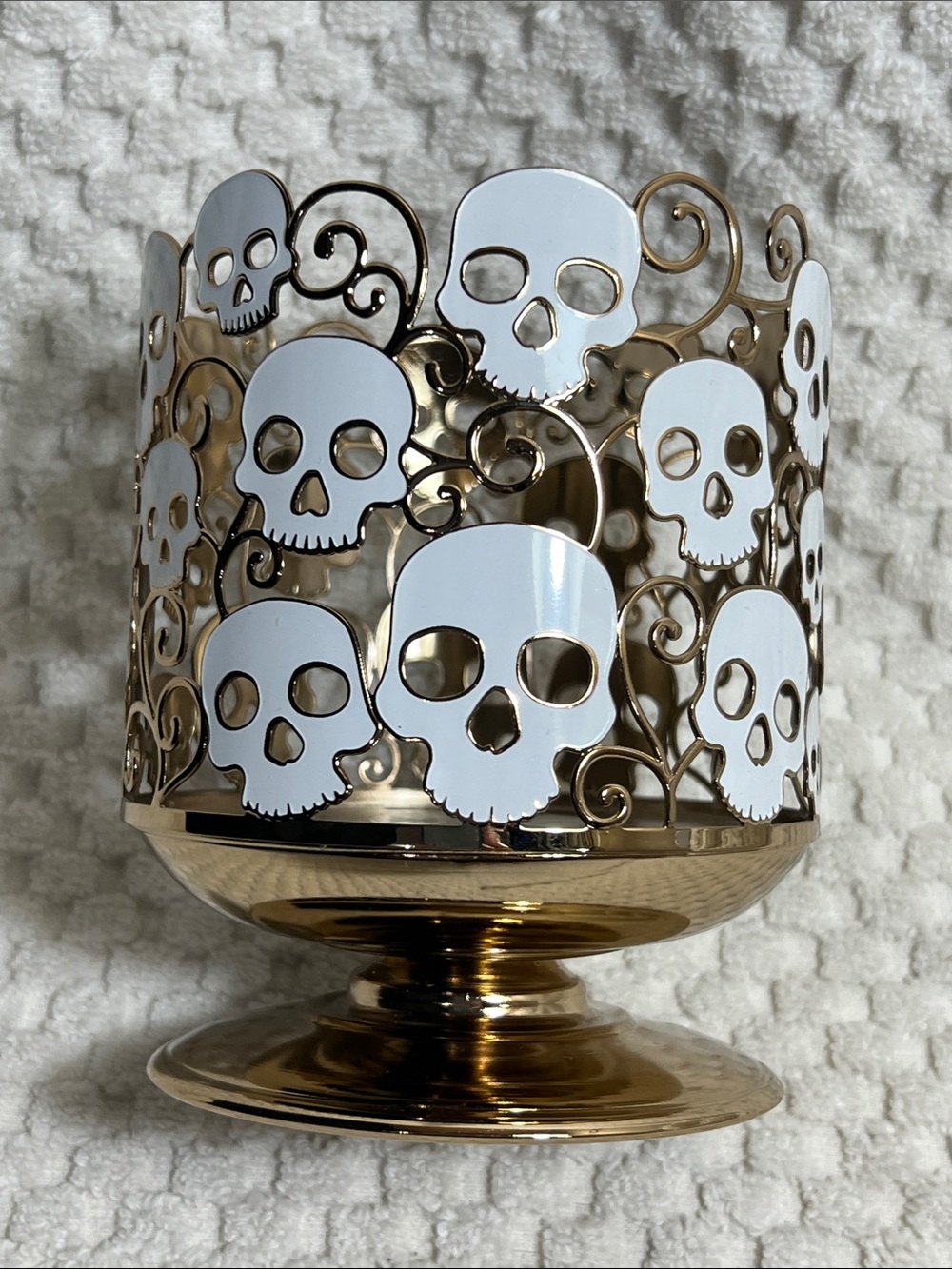 Bath and Body Works Halloween Gold Skull 3 Wick Candle Holder